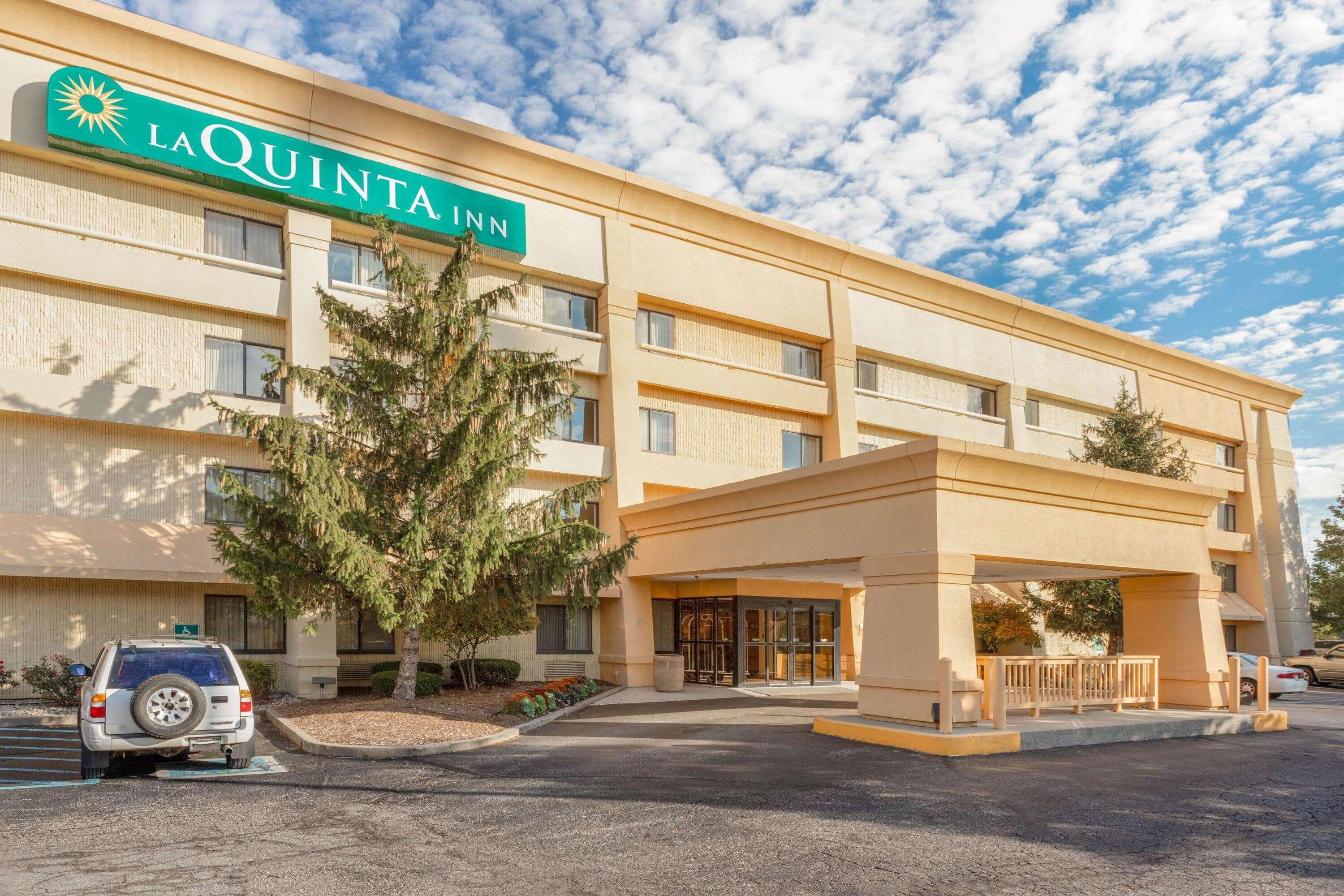 La Quinta Inn By Wyndham Indianapolis East-Post Drive Exterior photo