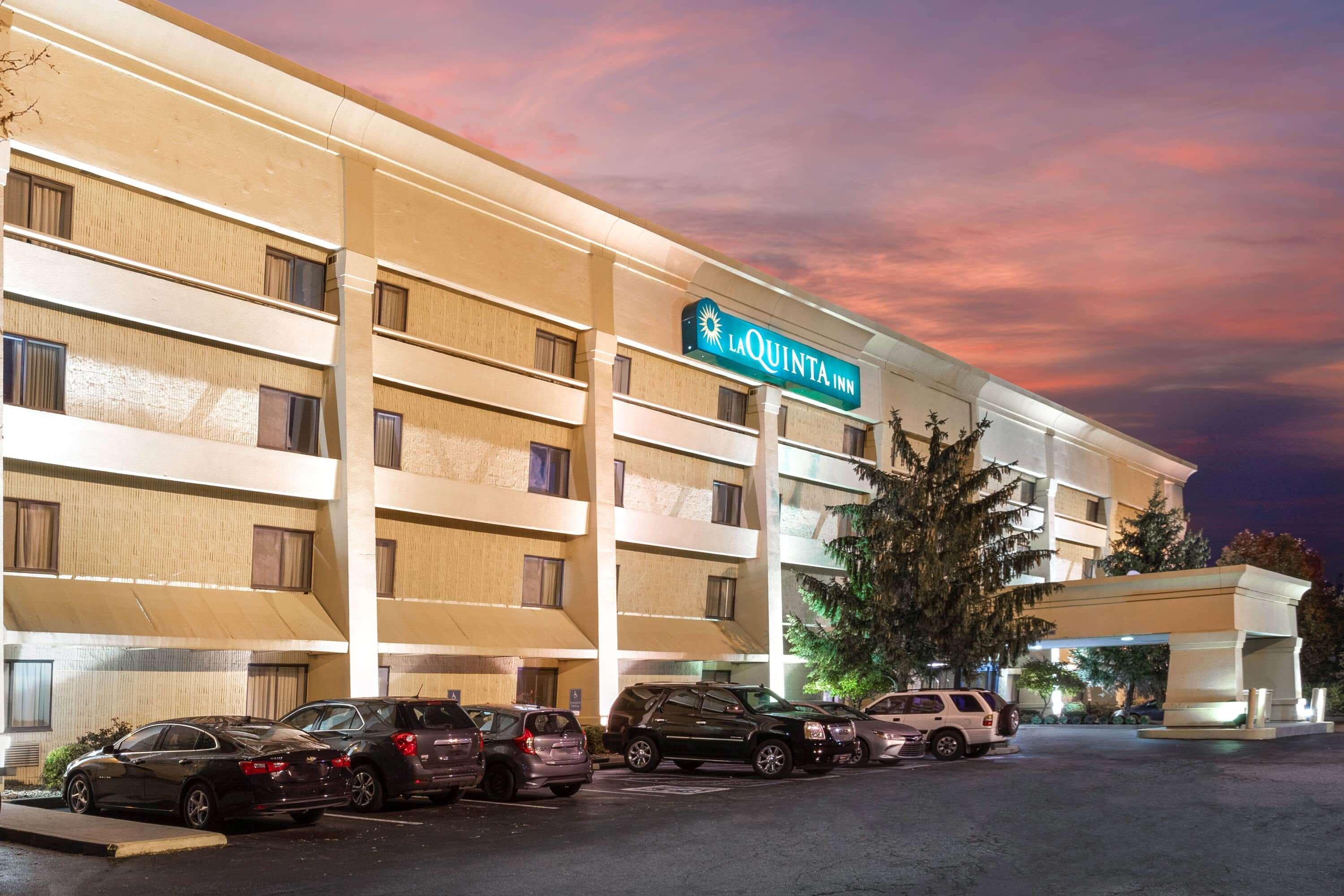 La Quinta Inn By Wyndham Indianapolis East-Post Drive Exterior photo